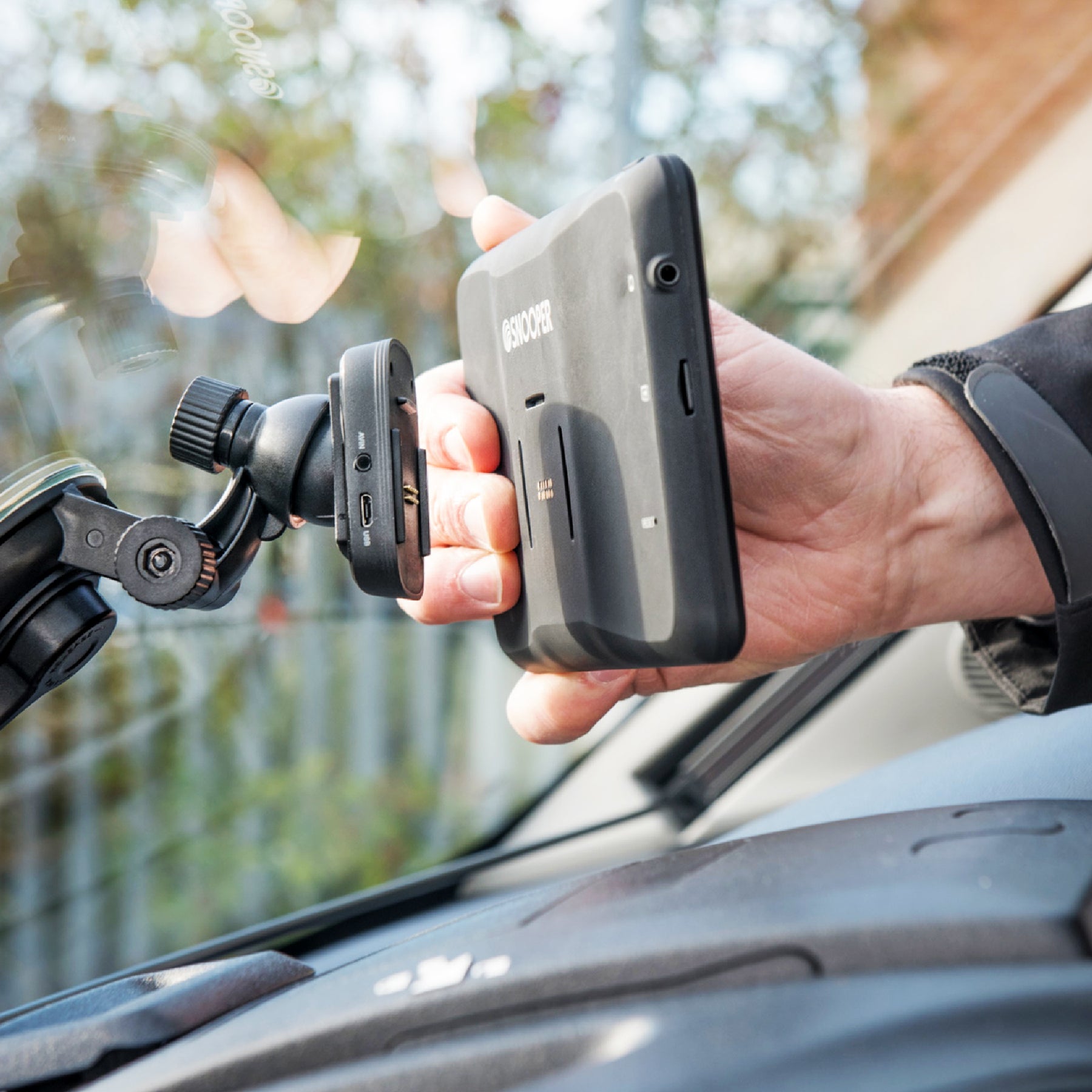 S9900-Pro Truckmate (HGV / Commercial) Snooper S9900-Pro Truckmate 9” HGV & Truck Sat Nav – Custom Routing for Large Vehicles, Free Lifetime Maps, Traffic Alerts, Magnetic Mount